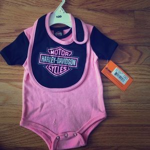 Harley-Davidson onesie and bib set (girl)